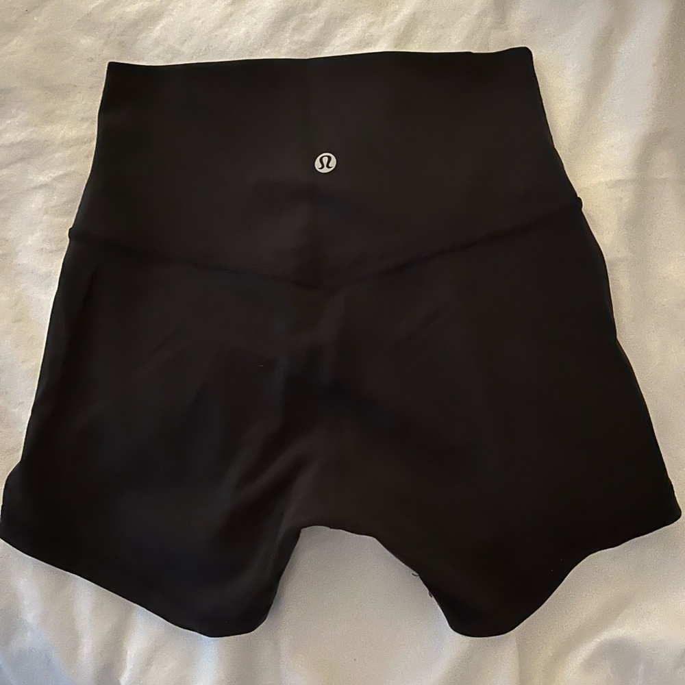 lululemon bike shorts